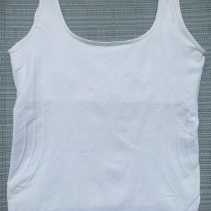 Nike Seamless Dry Fit Women's Tank Top size M.